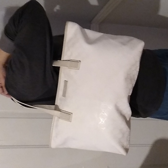 FLASH SALE! Auth Gucci GG Imprime White Supreme Large Tote W Cards - Picture 2 of 15